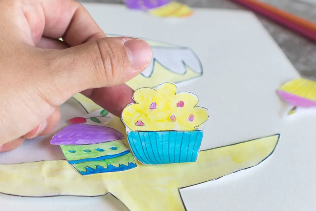 Do your kids like cupcakes? Come and get this amazing Matching Cupcake printable that you and your kids are going to love!