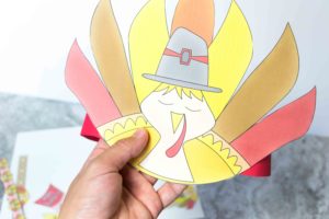 Your kids will love this Thanksgiving Craft! They will look so CUTE and ADORABLE with these Turkey Headband, Ties and Bracelets