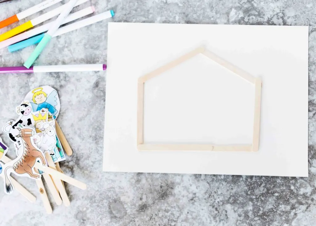 Build manger with popsicle sticks