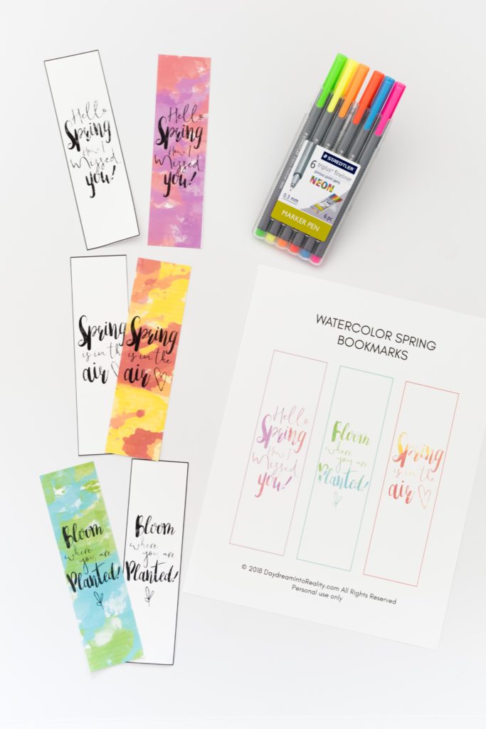 Hold on tight. These Watercolor Spring Bookmarks are absolutely beautiful! Use them for all of your books, or why not to give them to someone that loves reading and the spring season!!