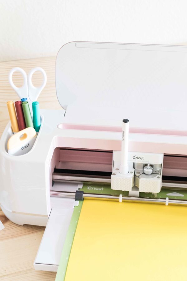 Cricut Maker cutting Cardstock Paper