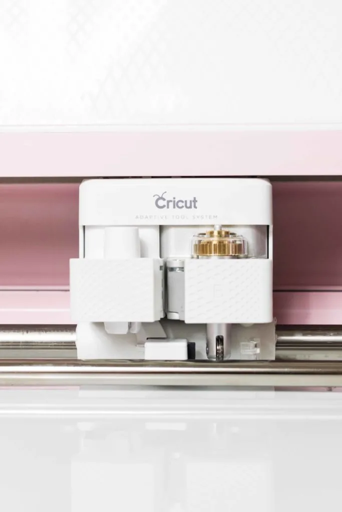 Scoring Wheel inside the Cricut Maker CLAMP B