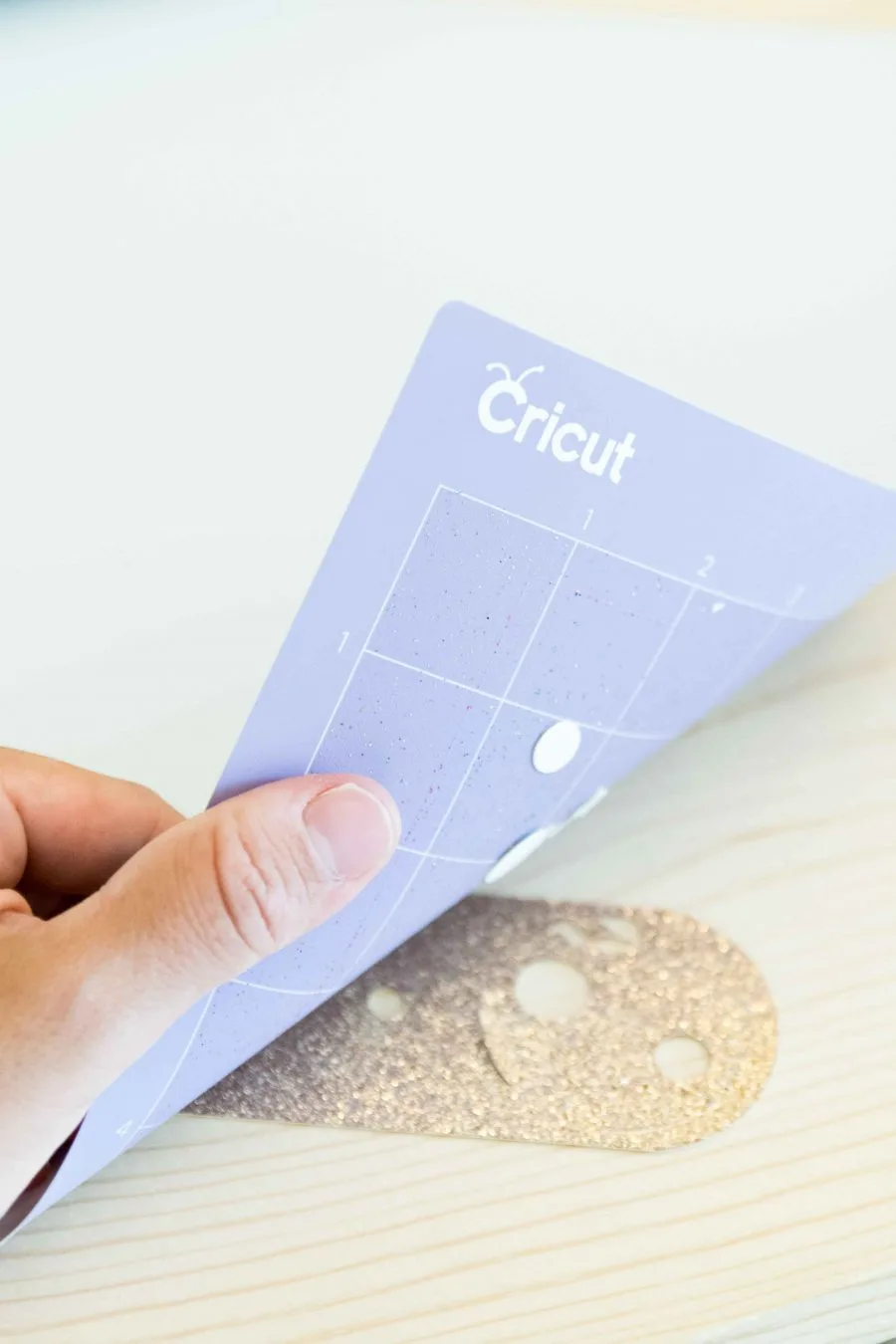 Remove Glitter Cardstock from Cricut Mate