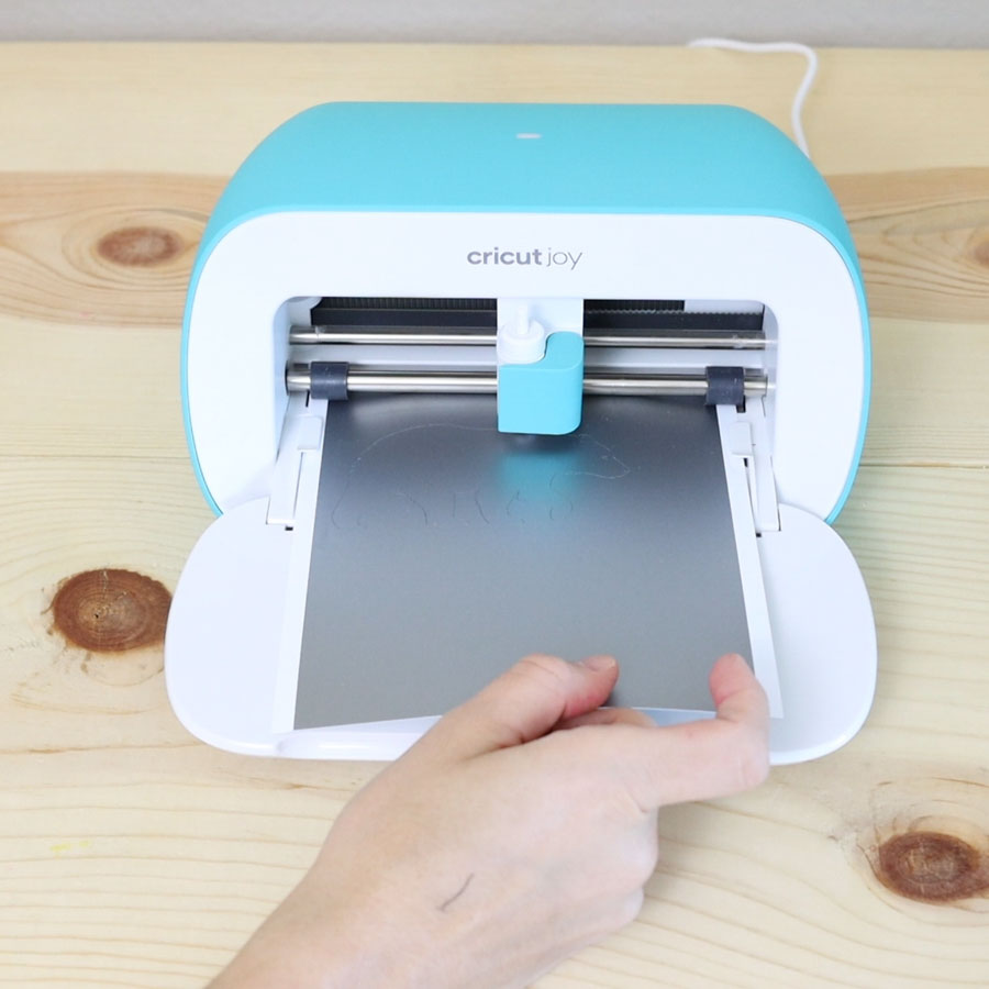 cutting smart vinyl with cricut joy