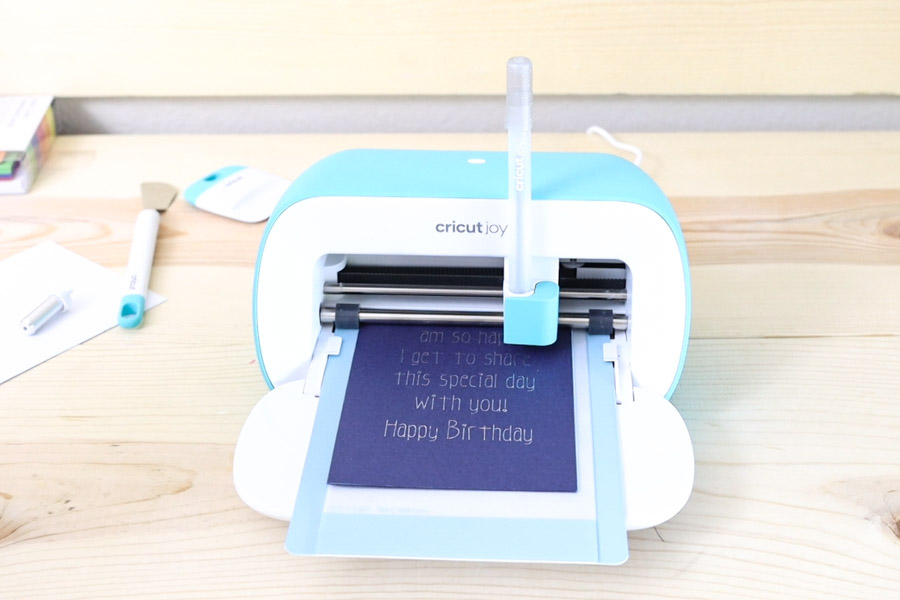 writing inside Cricut Joy card mat