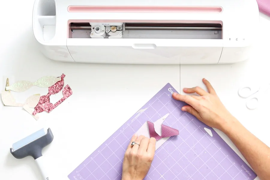 removing faux leather from Cricut Mat