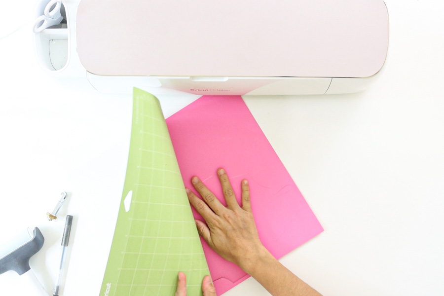 removing cut envelope from cricut mat