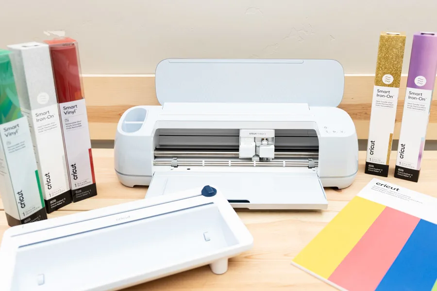 Cricut maker 3, smart materials.