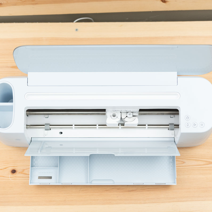 cricut maker 3 storage compartments