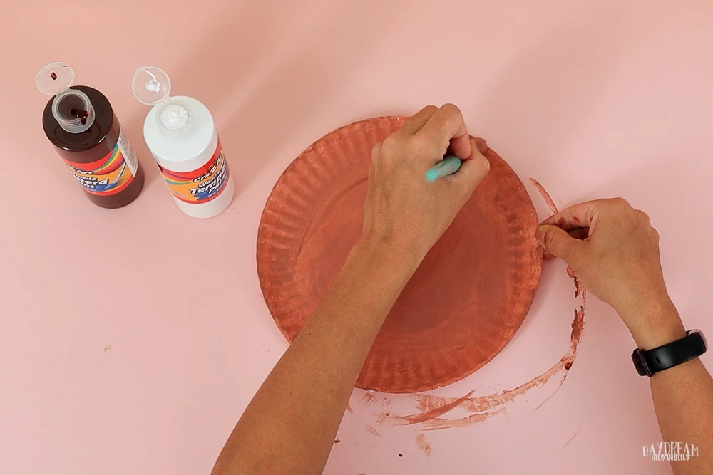 paint paper plate brown